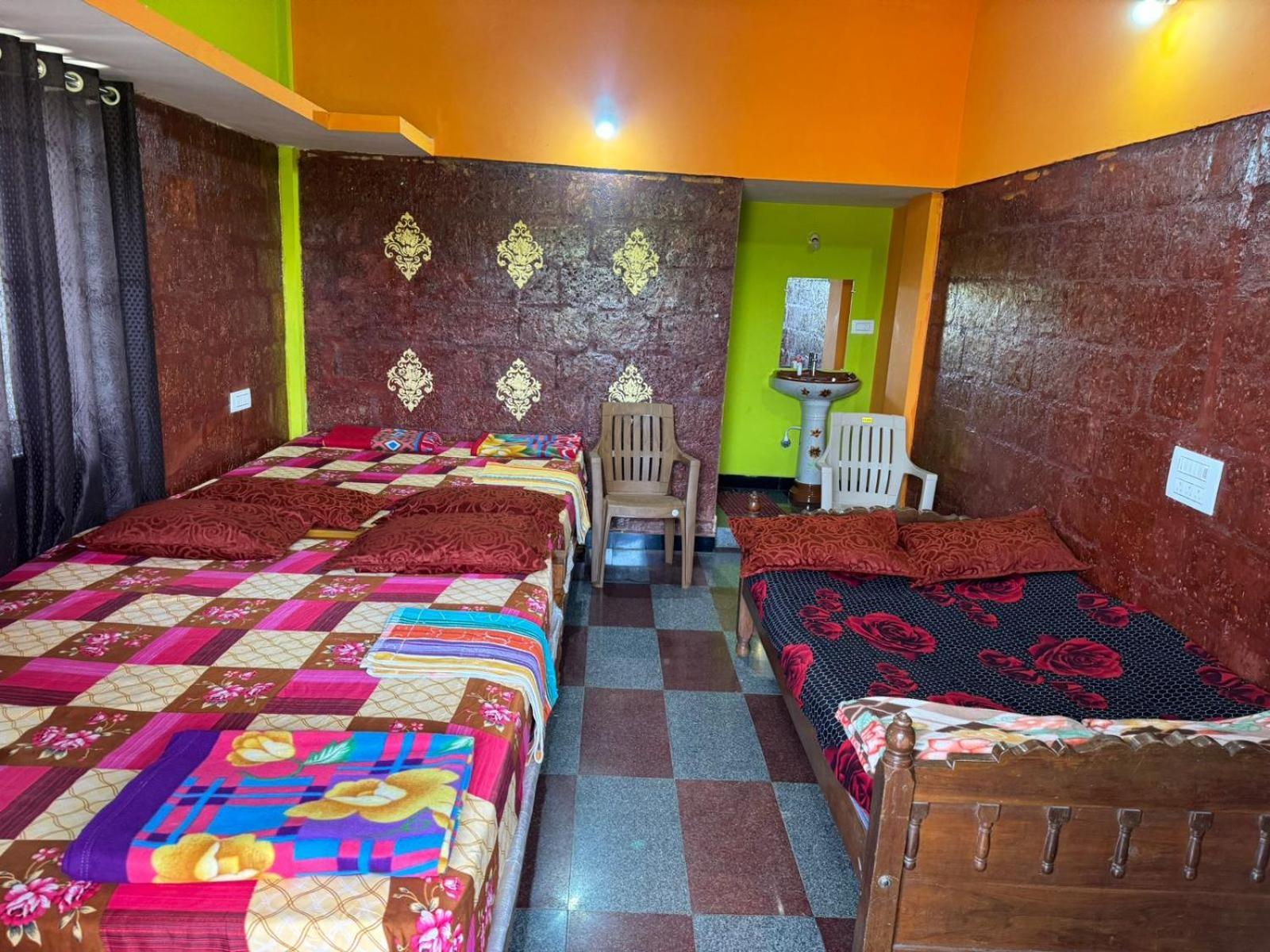 Dandeli Nakadi Home Stay ภายนอก รูปภาพ