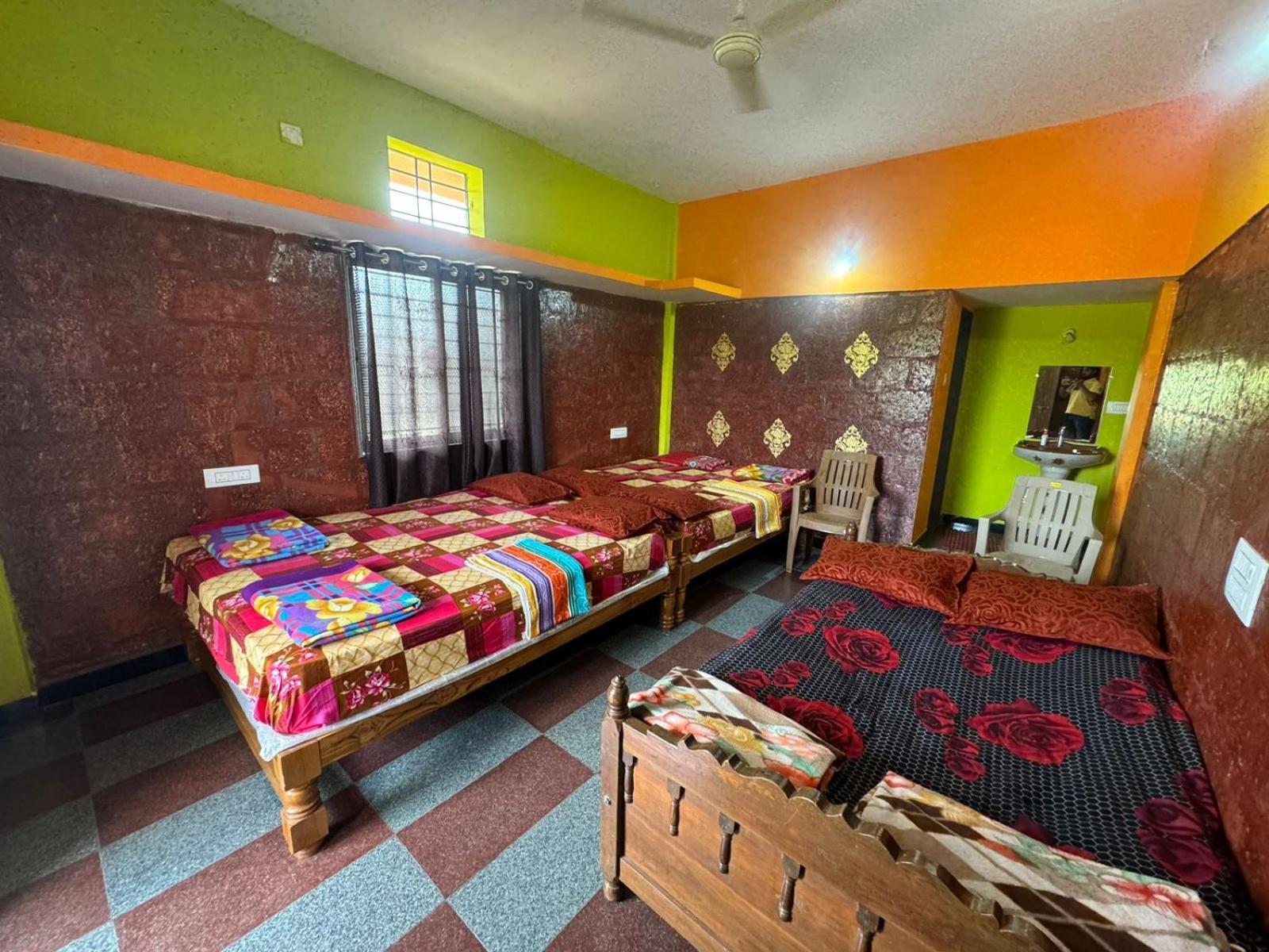 Dandeli Nakadi Home Stay ภายนอก รูปภาพ