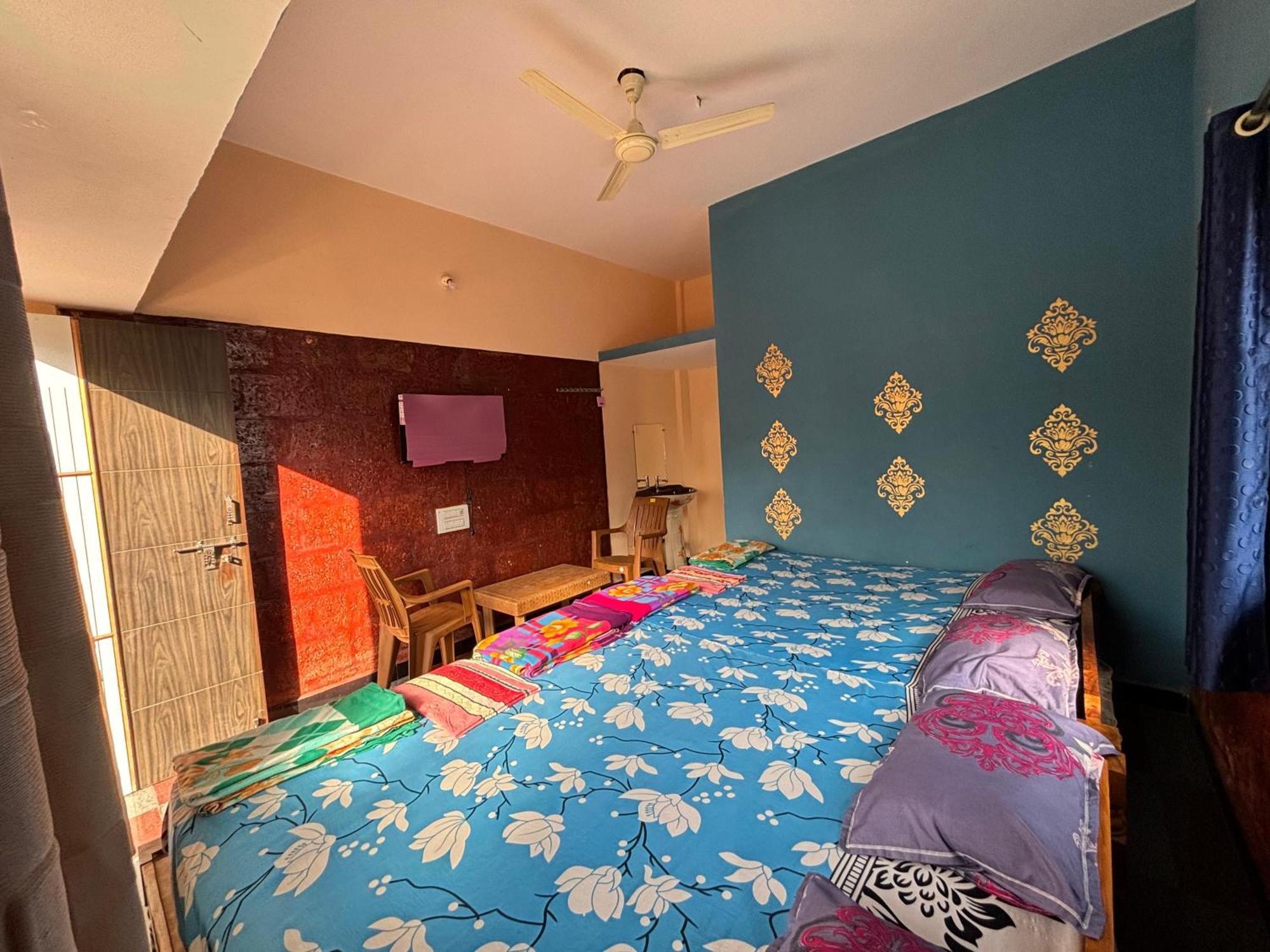 Dandeli Nakadi Home Stay ภายนอก รูปภาพ