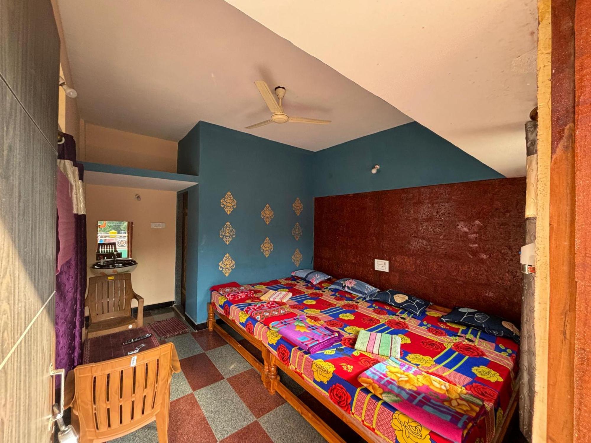 Dandeli Nakadi Home Stay ภายนอก รูปภาพ